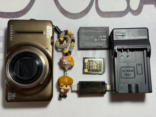 Nikon COOLPIX S9200 12.1MP 18x Optical Zoom Digital Camera