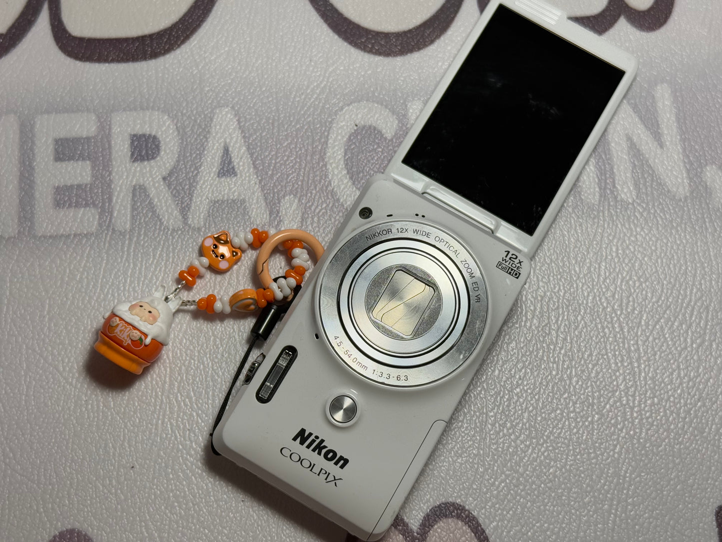 Nikon COOLPIX S6900 16.0MP Digital Camera - White
