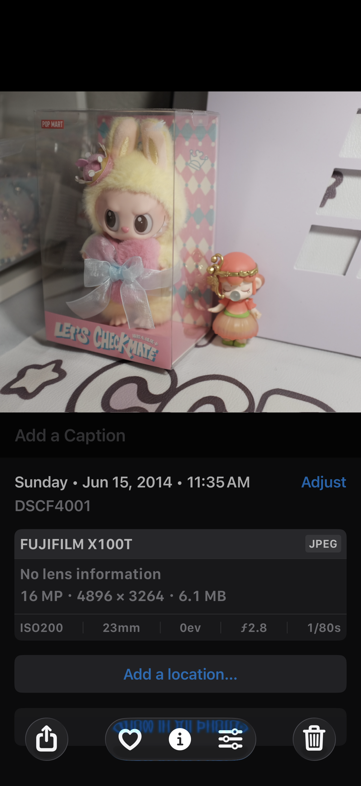 Fujifilm Fuji X100T Digital Camera Black - with accessories