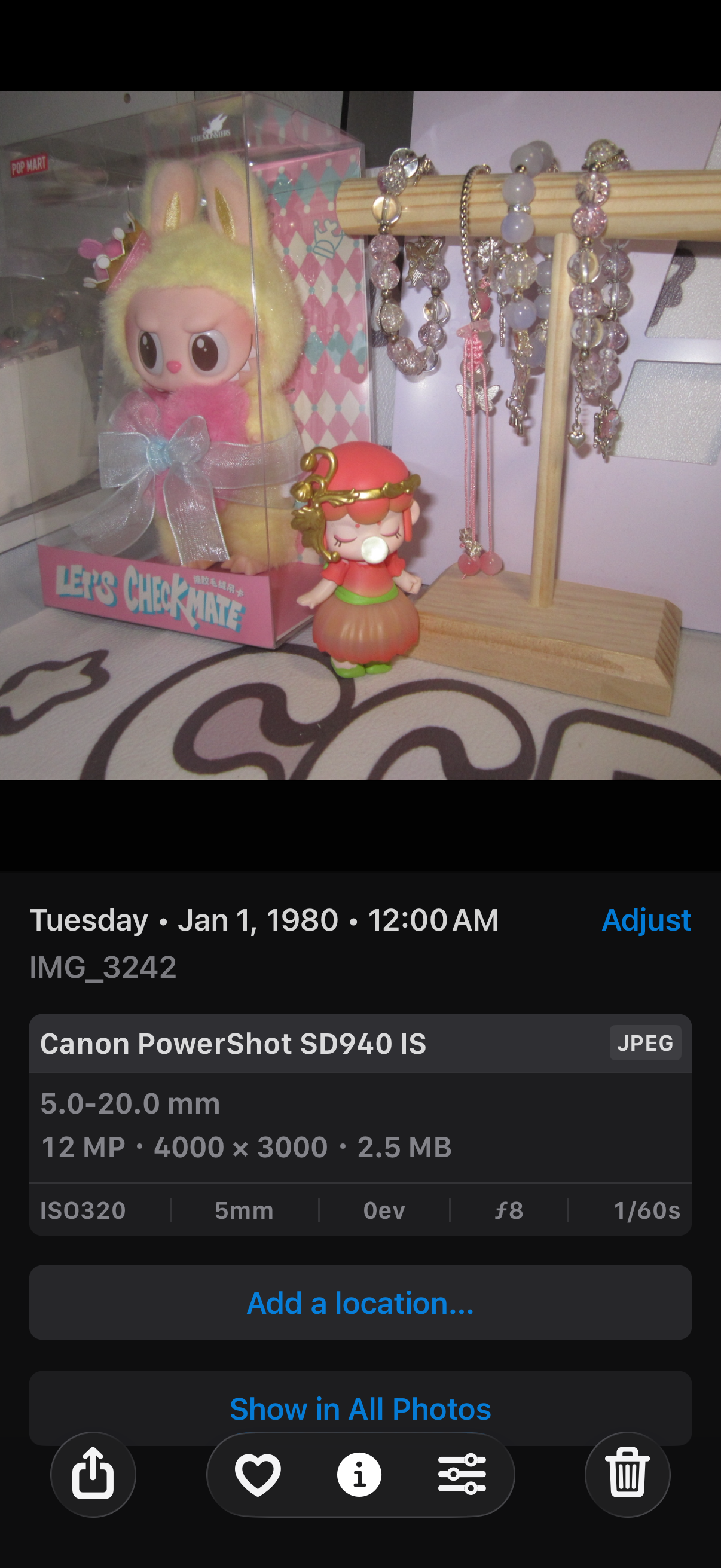 Canon SD940 （IXUS 120 IS ）12.1MP Compact Digital Camera 4X Optical Zoom