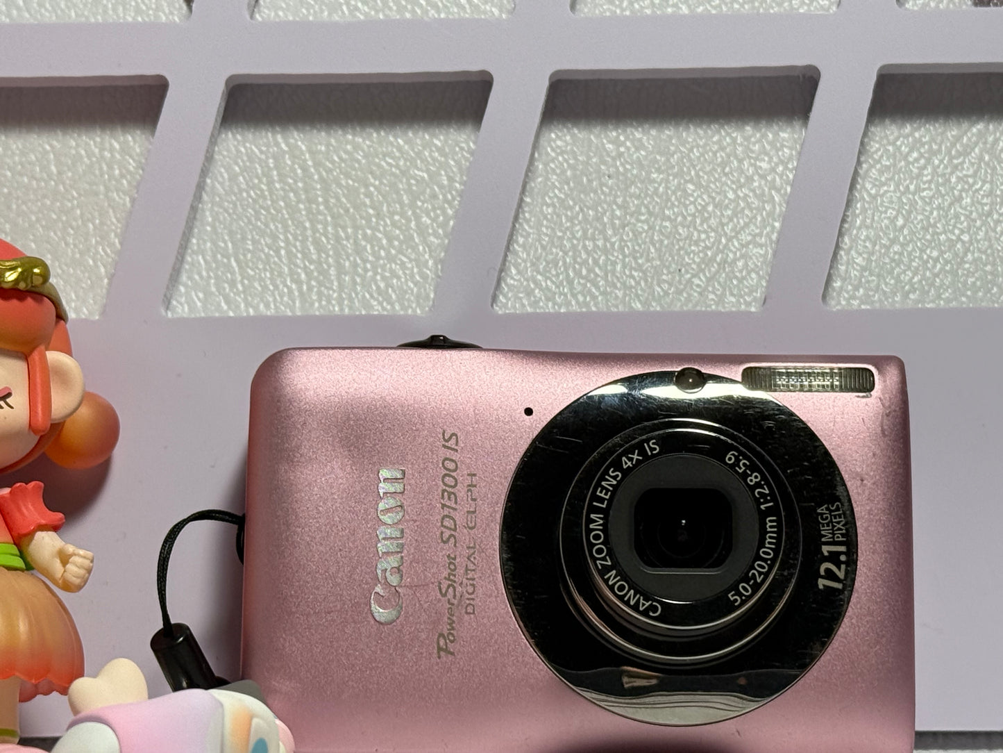 Canon PowerShot Digital SD1300 IS （IXUS 105） IS Camera