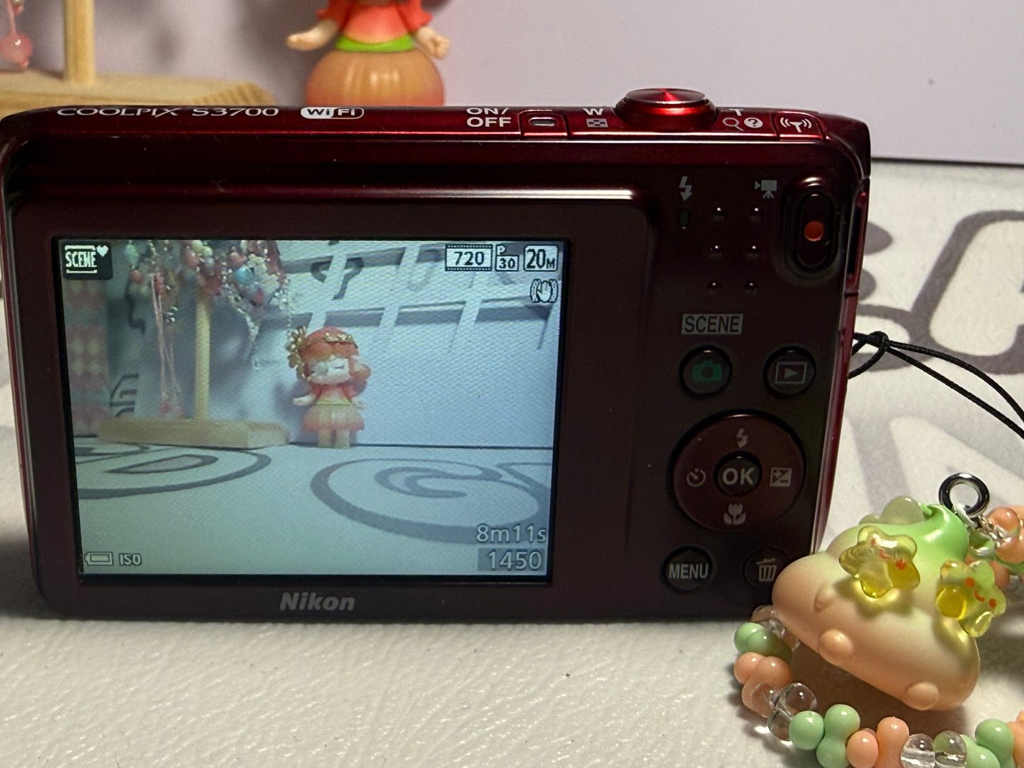 Nikon COOLPIX S3700 20.1MP Red Digital Camera