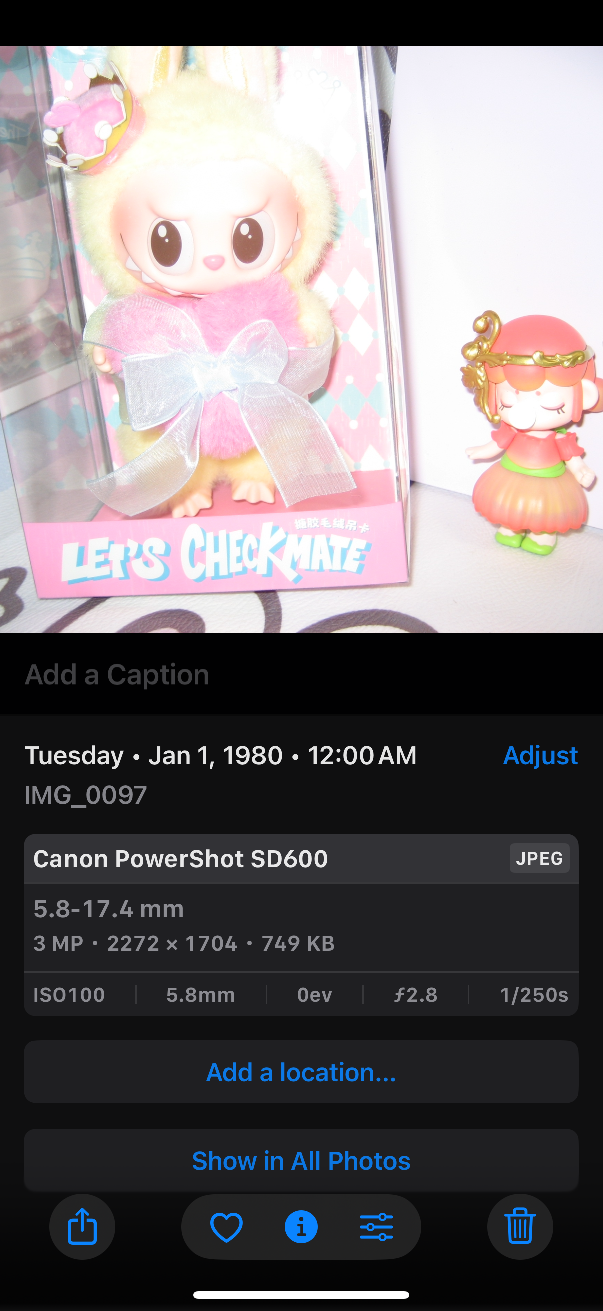 Canon PowerShot SD600 （ixus60）Digital ELPH 6MP Camera