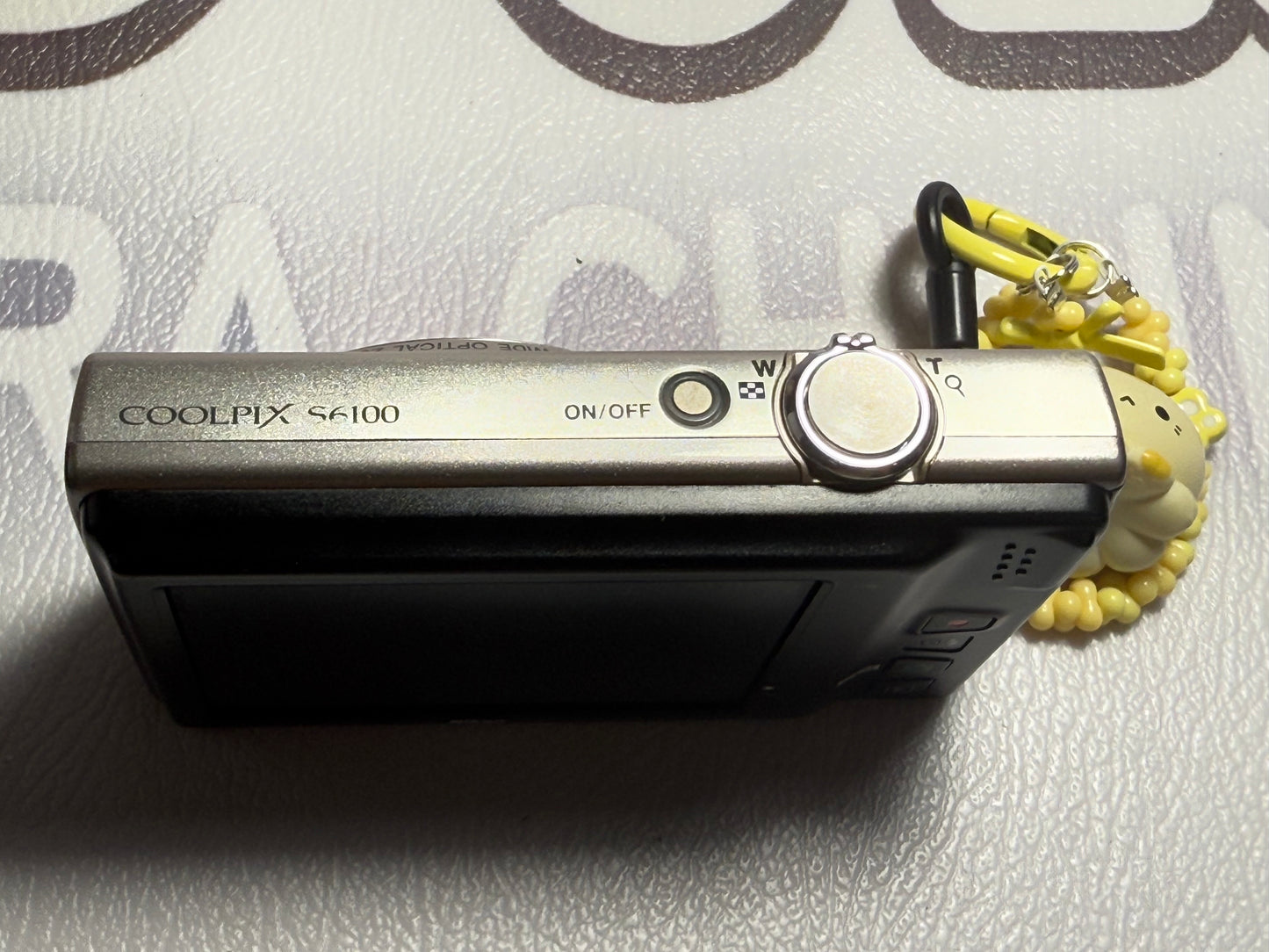 Nikon COOLPIX S6100 Digital Camera SILVER 16.0MP - 7x / HD