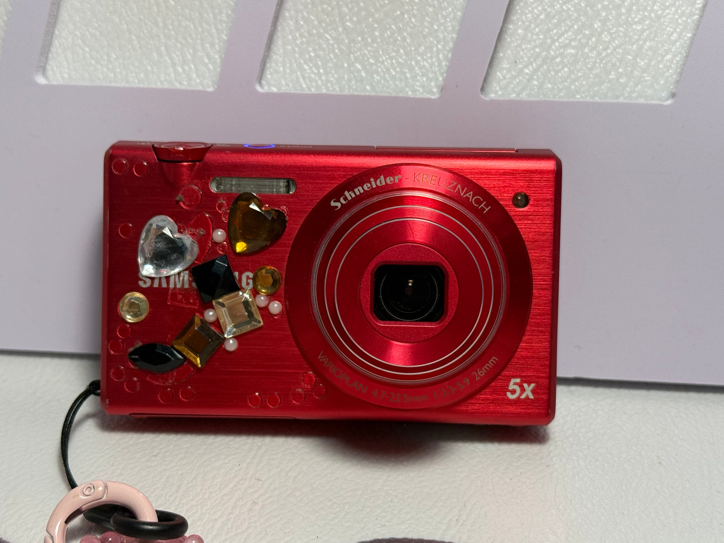 Samsung MV800 Flip-out Touch Screen Vlog Digital Camera 16.2 Megapixel