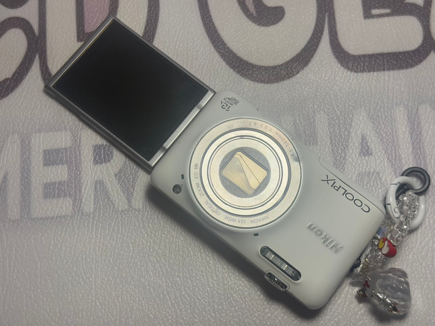 Nikon COOLPIX S6600 White 16.0MP Digital Camera