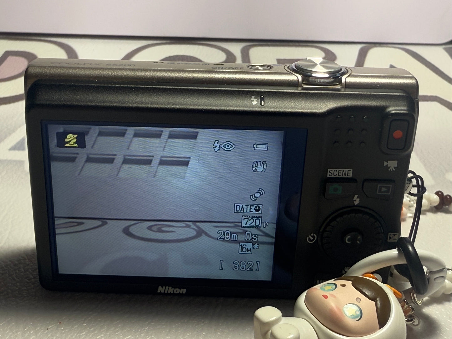 Nikon Coolpix S6200 Silver Digital Camera 16MP, 10X Optical Zoom