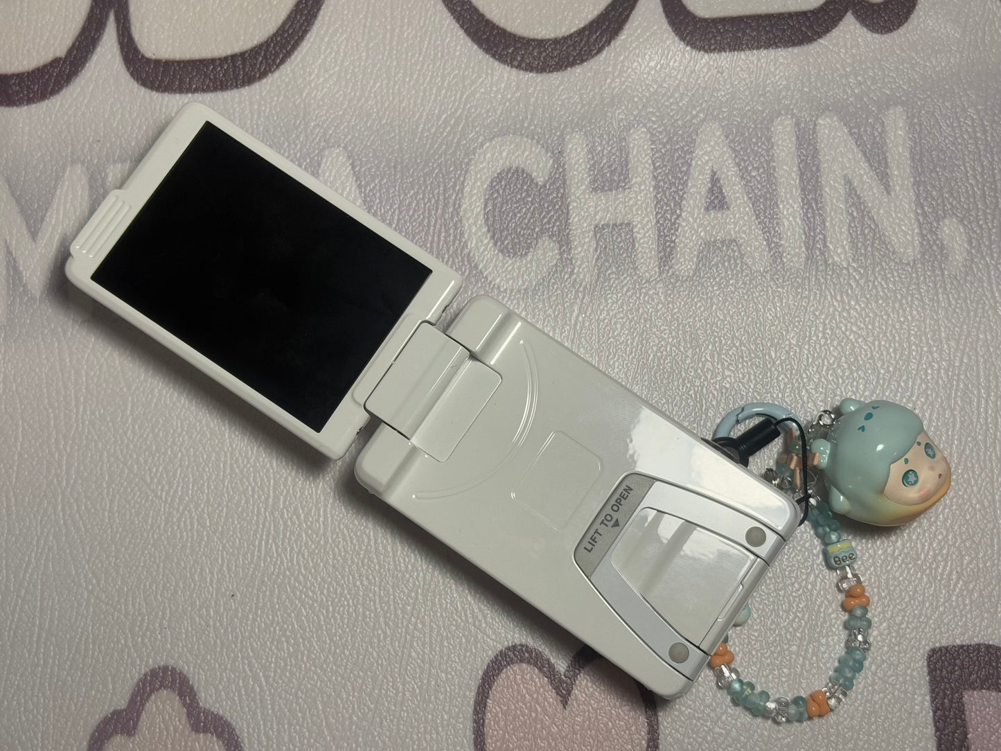 Nikon COOLPIX S6900 16.0MP Digital Camera - White