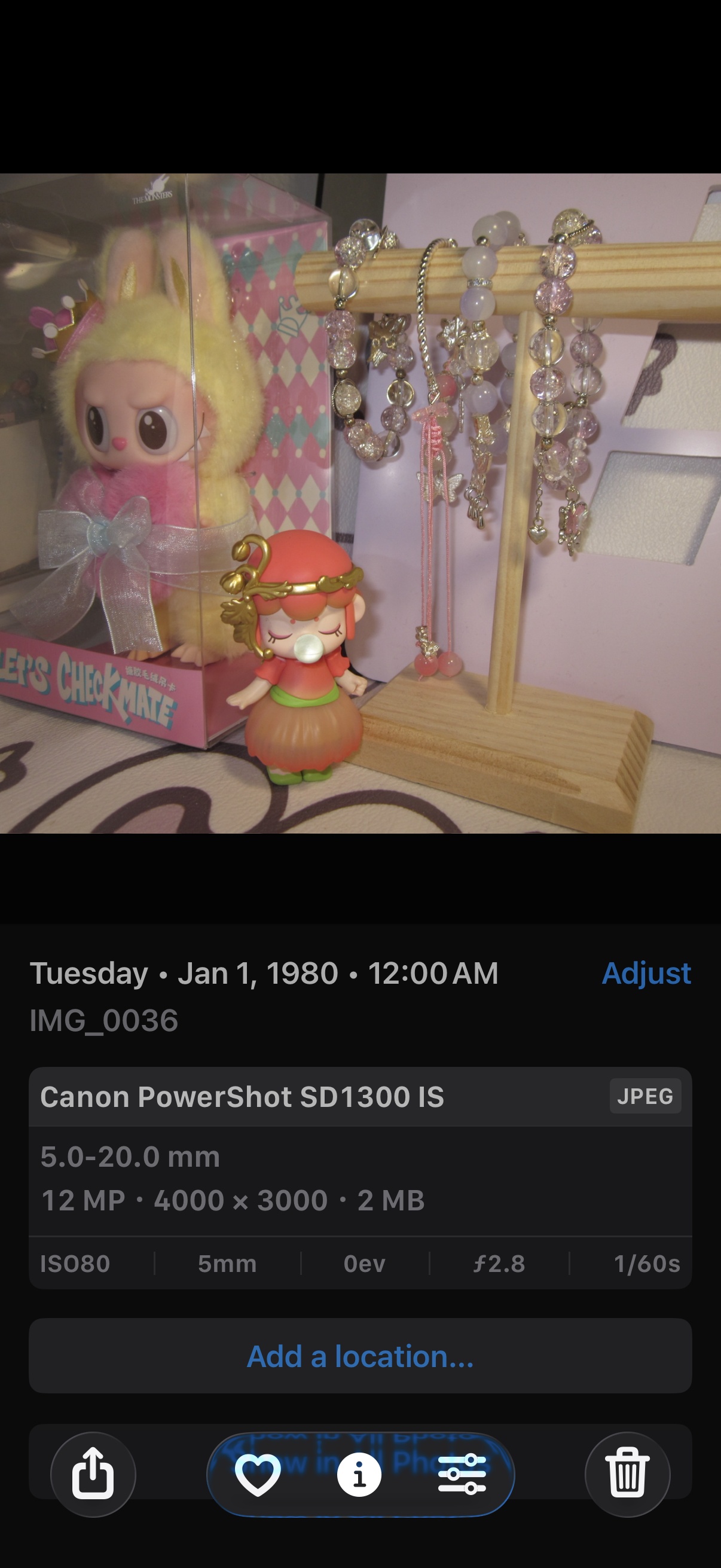 Canon PowerShot Digital SD1300 IS （IXUS 105） IS Camera