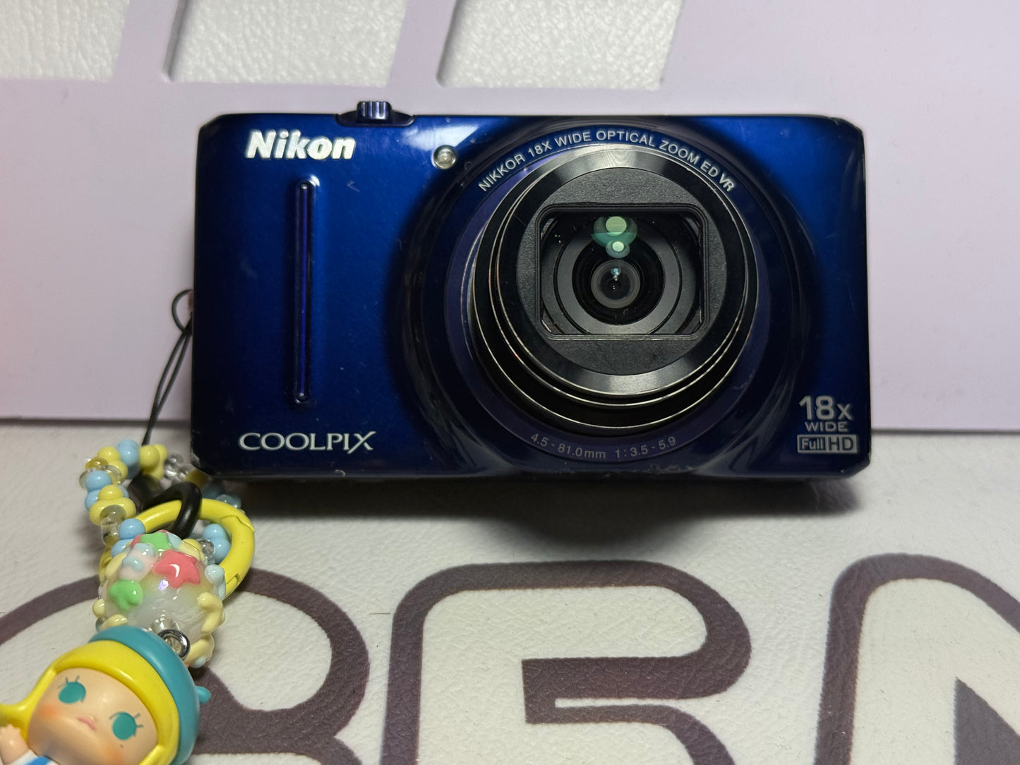 Nikon COOLPIX S9200 12.1MP 18x Optical Zoom Digital Camera