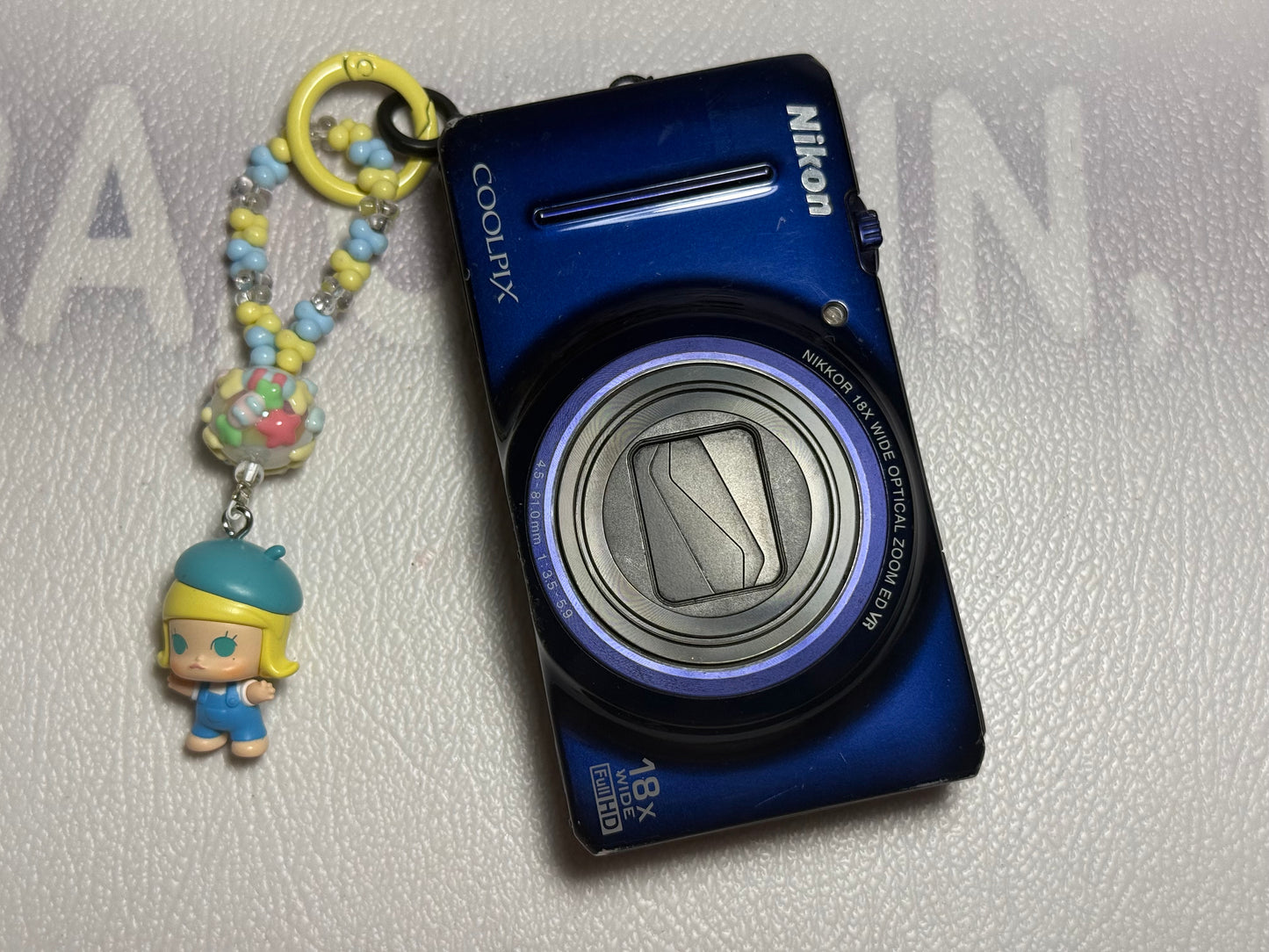 Nikon COOLPIX S9200 12.1MP 18x Optical Zoom Digital Camera