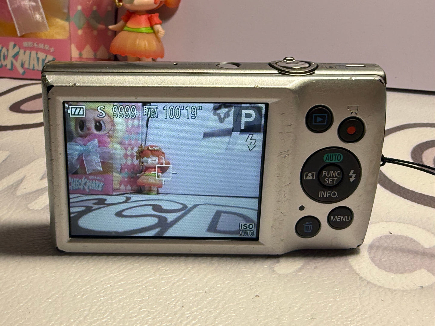 Canon PowerShot ELPH 180 20 MP 8x Zoom Digital Camera Silver