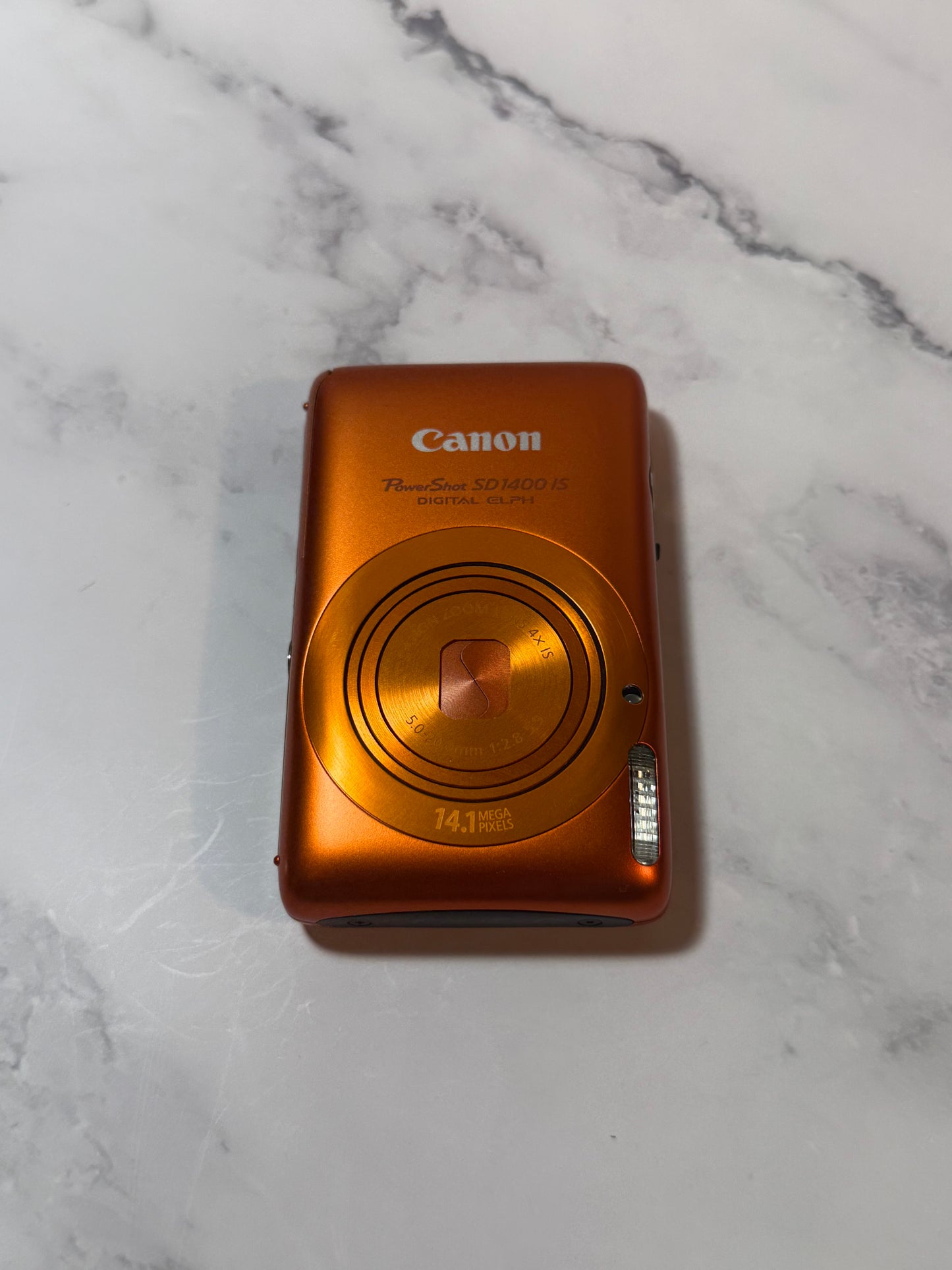 Canon PowerShot Digital SD1400 IS （IXUS130） IS Camera