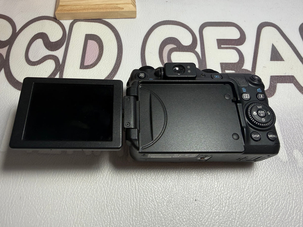 Canon PowerShot G12 Digital Camera