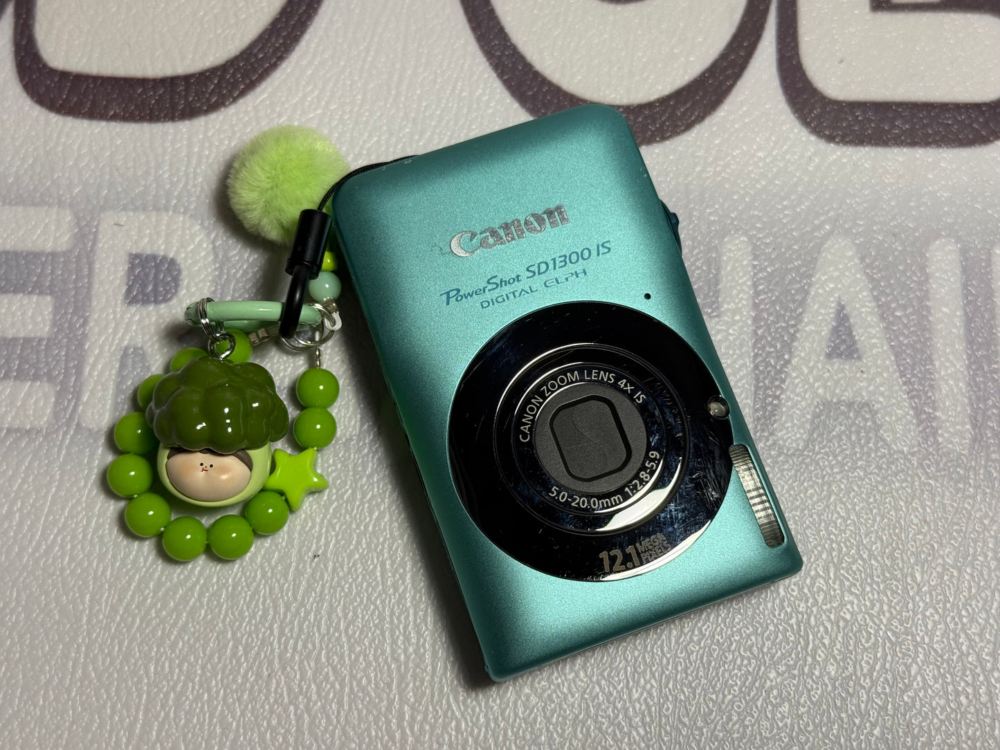 Canon PowerShot Digital SD1300 IS （IXUS 105） IS Camera