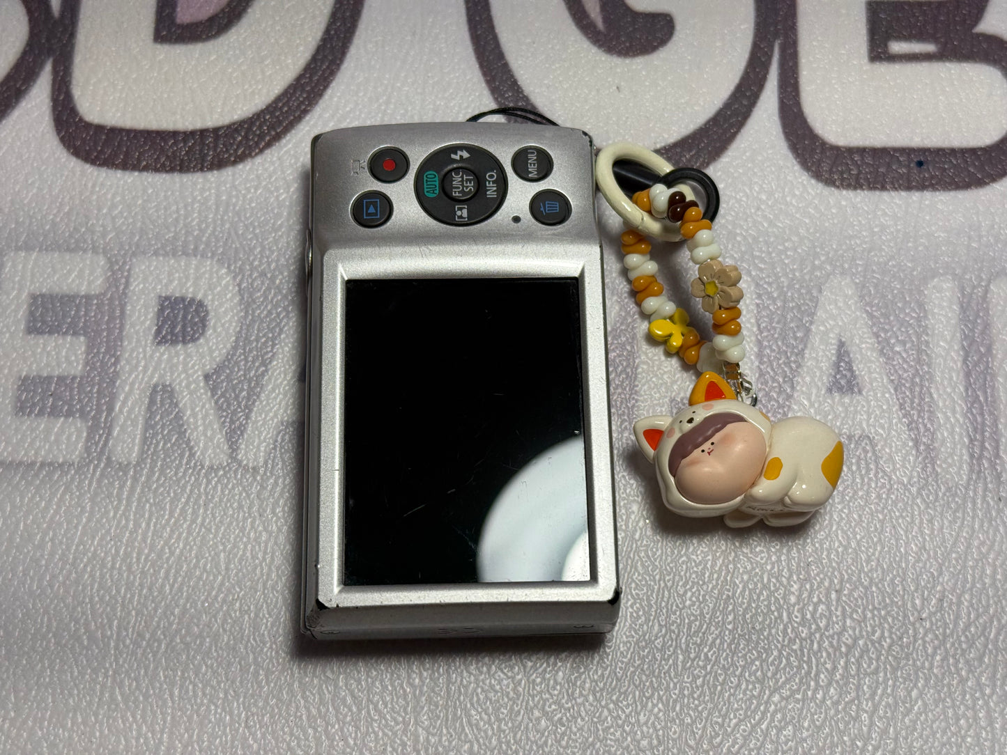 Canon PowerShot ELPH 180 20 MP 8x Zoom Digital Camera Silver