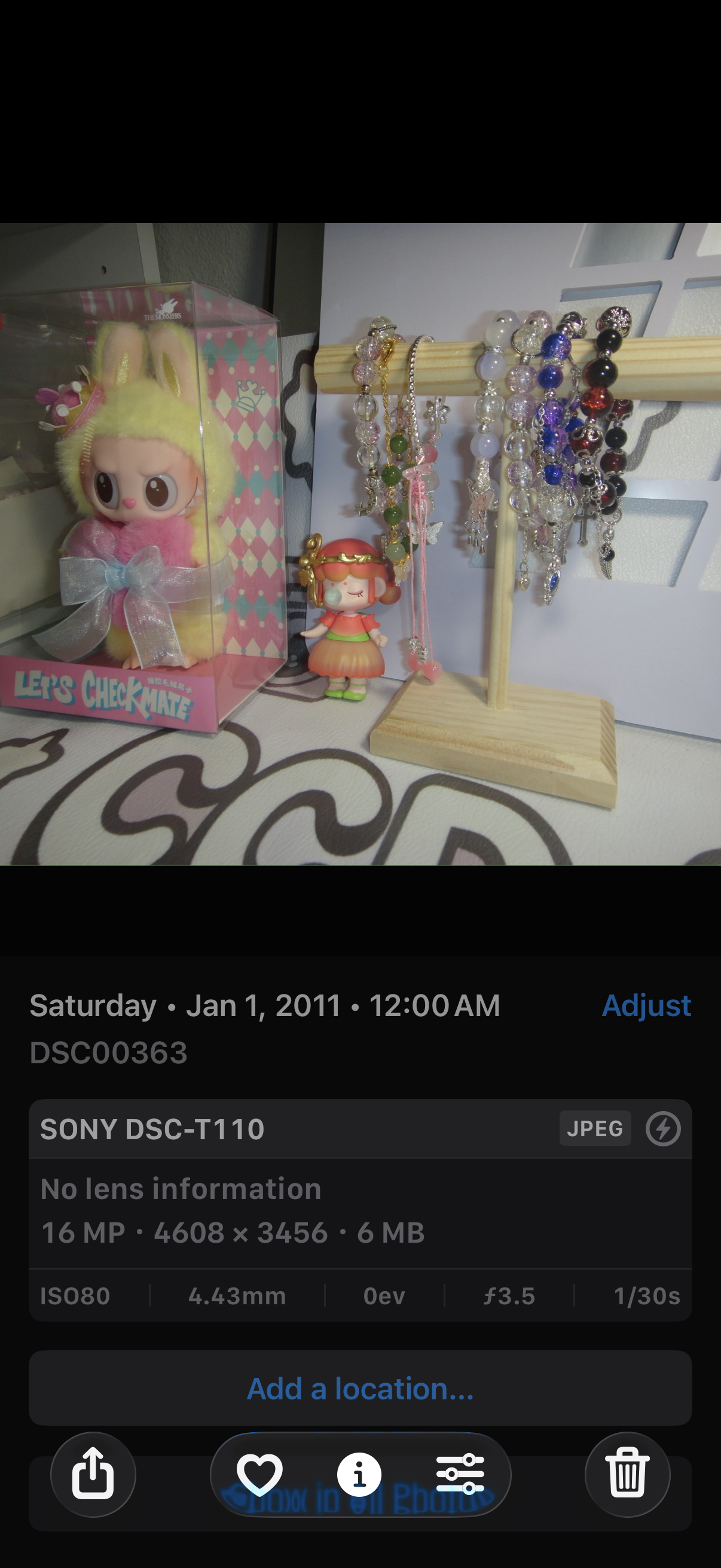 SONY DSC-T110 Digital Camera Cyber Shot