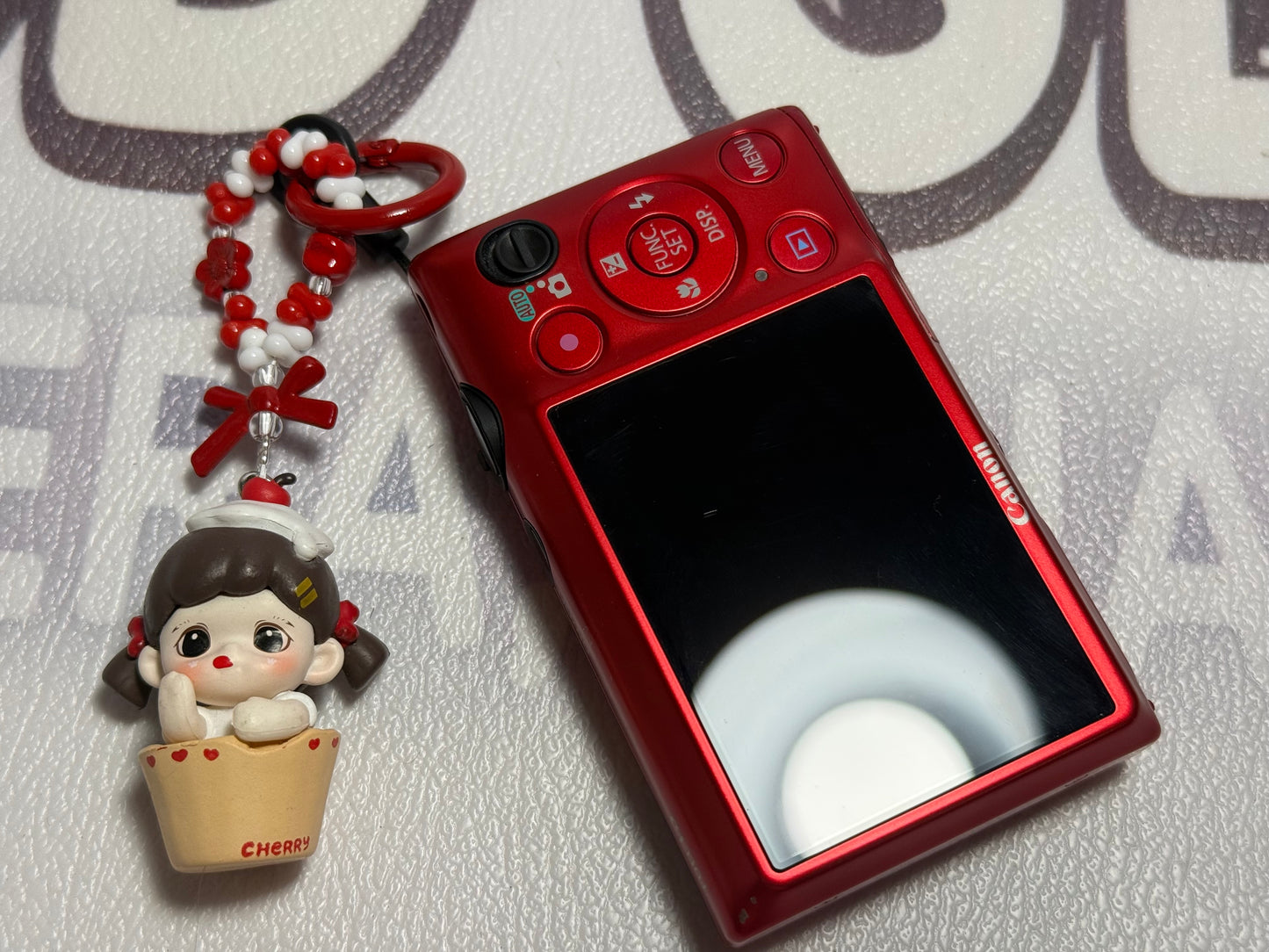 Canon PowerShot ELPH 300 HS / IXUS 220 HS 12.1MP Digital Camera - RED