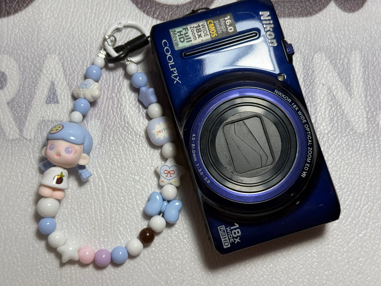 Nikon COOLPIX S9200 12.1MP 18x Optical Zoom Digital Camera
