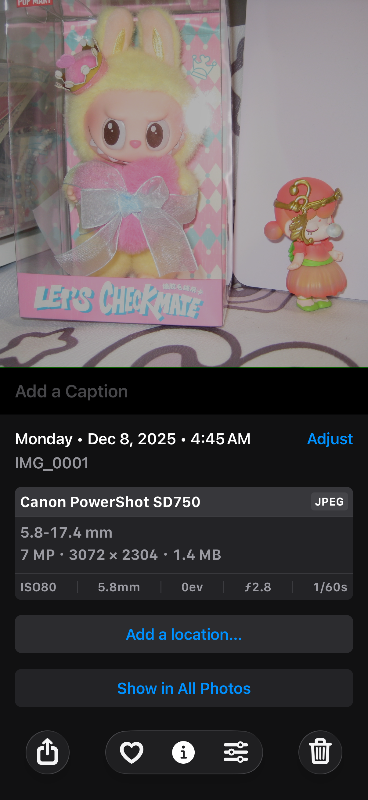 Canon PowerShot SD750 IS （IXUS75）10MP Digital Camera - Silver